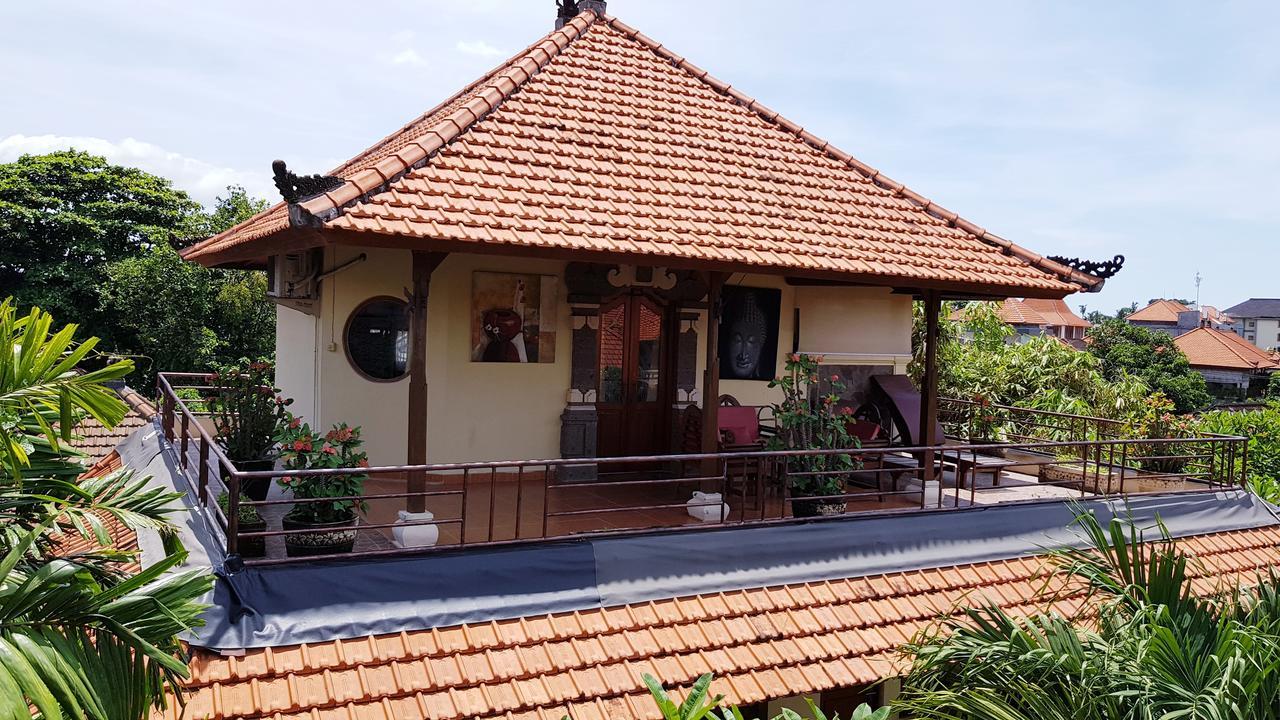 Kusnadi 3* Legian