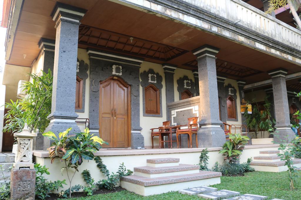होटल Kusnadi Legian (Bali)
